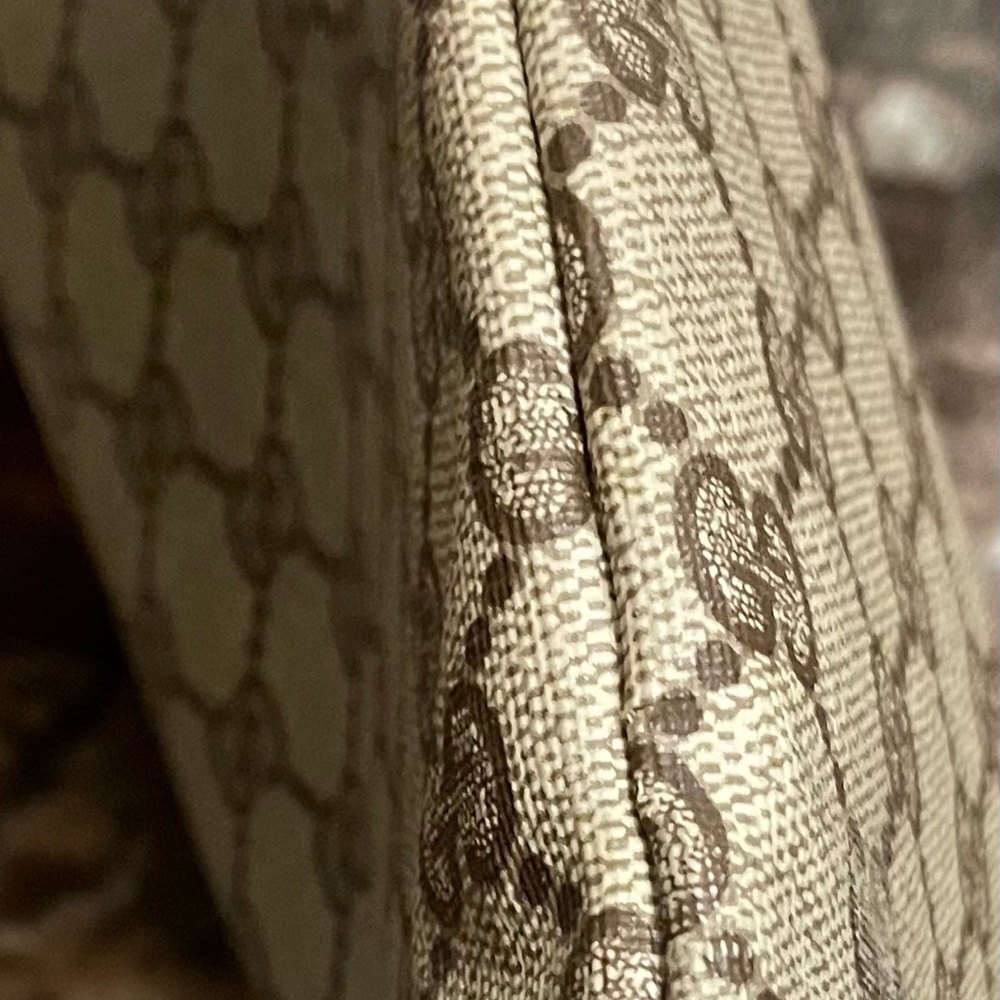 Gucci Monogram Beige Drawstring Bag - Picture 6 of 9